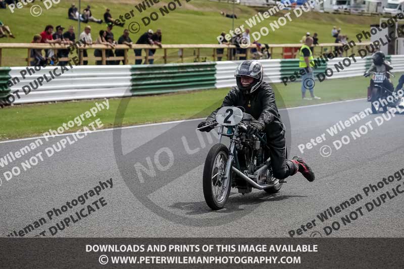 Vintage motorcycle club;eventdigitalimages;mallory park;mallory park trackday photographs;no limits trackdays;peter wileman photography;trackday digital images;trackday photos;vmcc festival 1000 bikes photographs